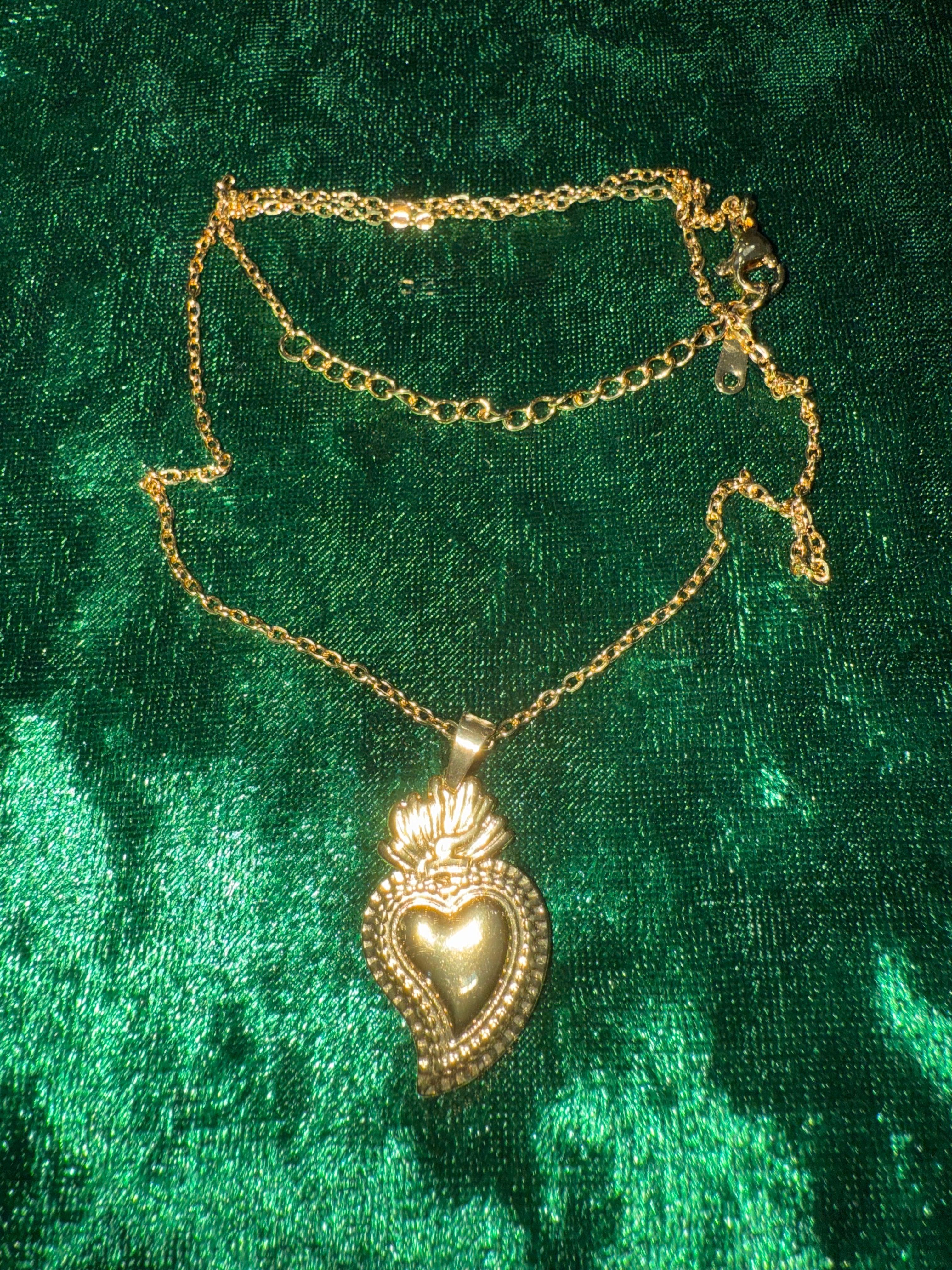 Collana Cuore sacro