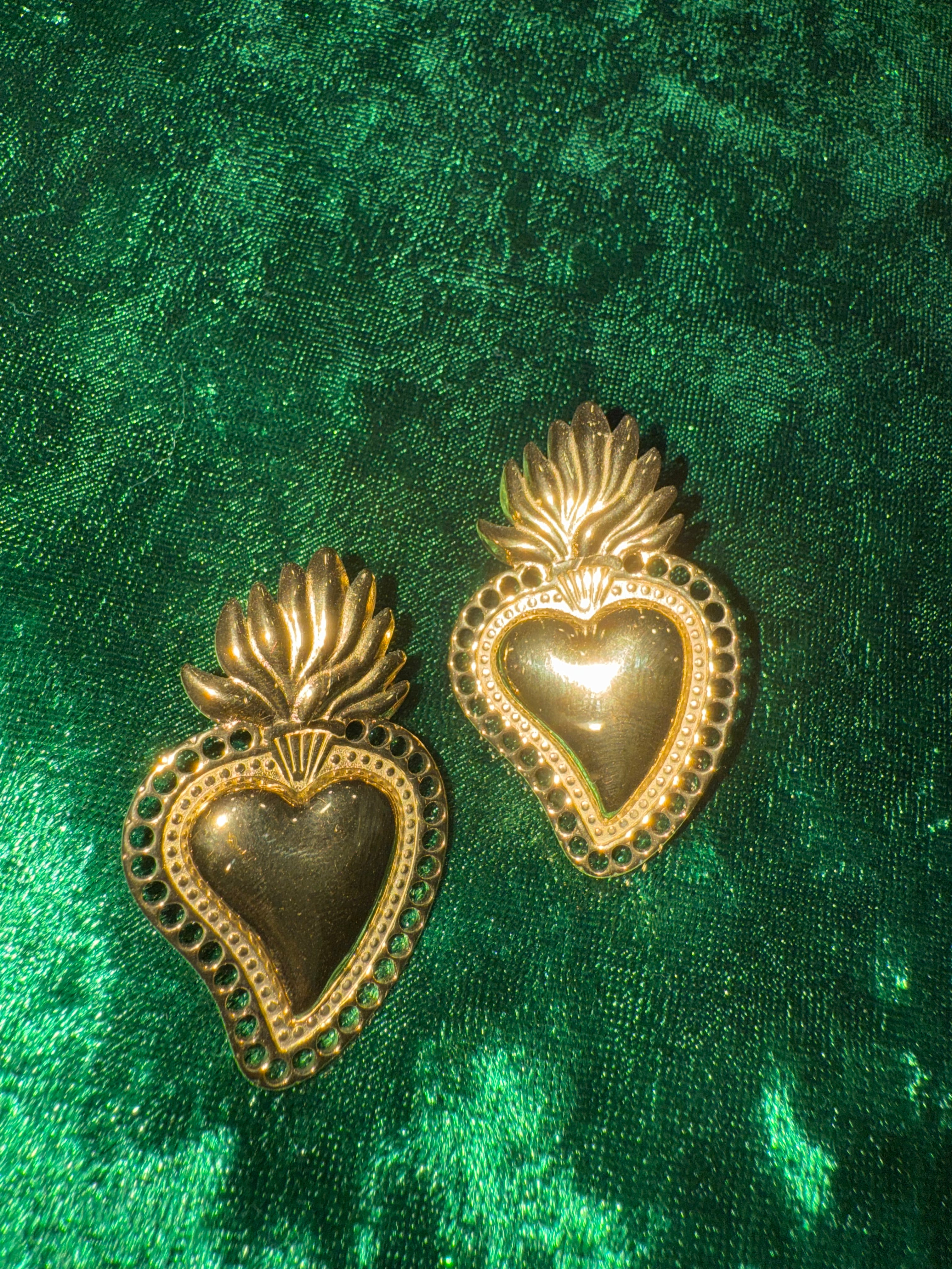 Orecchini Cuore Sacro